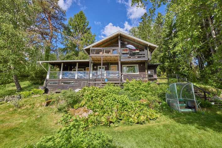 Loma-asunto, 4h, kk/rt, tkh, s, 2 xWc, varasto, erill. at, 98/108 m², Harvs, Siuntio