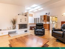 Uniikit kattoikkunat tuovat valoa