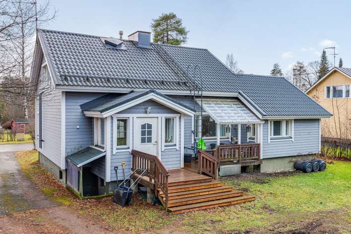 Omakotitalo, 5h, k, s, 148/185 m², Kesämäki