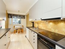 remontoitu keittiö ( Epoq )