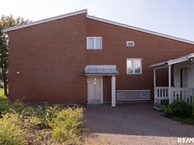 Asunnon sisääntulo