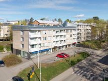 Taloyhtiöön on tehty perinteinen LVIS-saneeraus 2017.