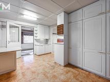 Alakerran apukeittiö/makuuhuone