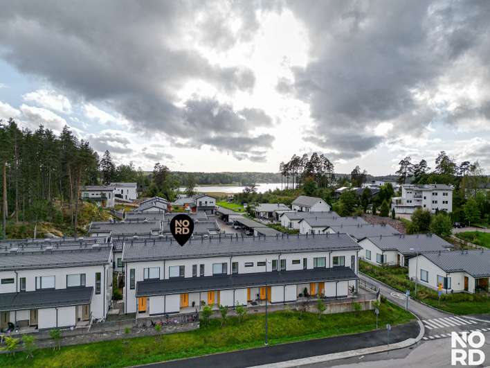Rivitalo, 3h+kt+wc+kph/wc+s (yj:n mukaan 3h+kt+s), 60,5 m², Kallvik