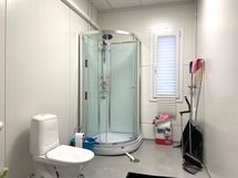 WC- ja suihkutila (2kpl)