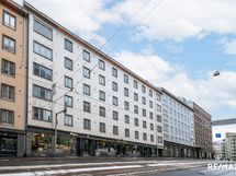 Julkisivu Runeberginkadulta