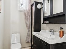 Erillinen wc