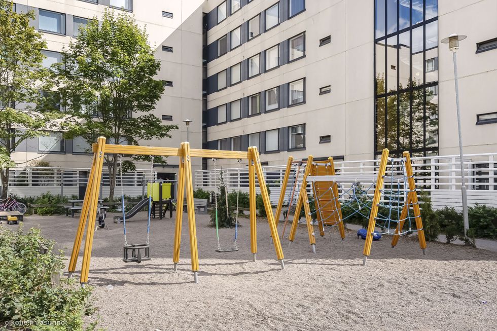 54 m   Punamultapolku 1  01600 Vantaa Kerrostalo Kaksio