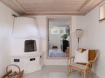 Pukuhuone kellarissa