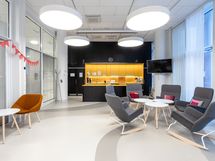 Yhtiön käytössä oleva ilmainen kerhohuone, jos haluat järjestää isommat juhlat