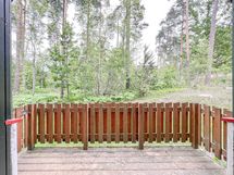 Rauhoittavat näkymät pohjoiseen. Yhtiössä on tupakointikielto parvekkeilla/terasseilla.