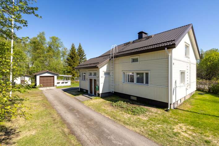 Omakotitalo, 3mh,oh,k,2wc,ph/khh,huone,vh,kellari + at, var, 150/210 m², Vainio, Kemi