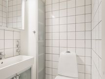 Keskikerroksen wc