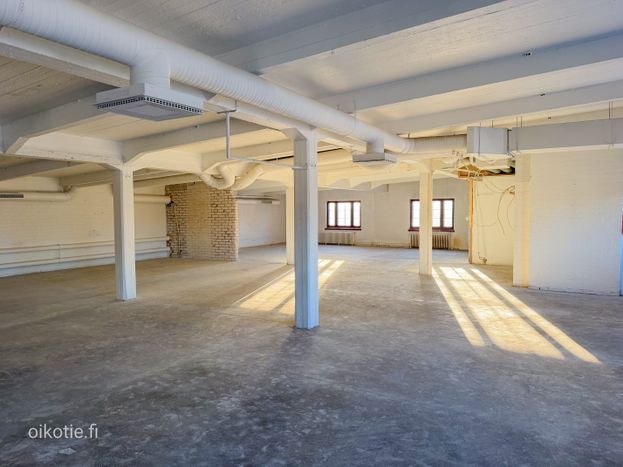 Business premises image