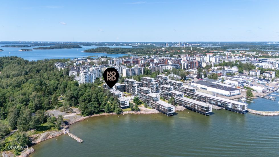 Ylellistä asumista merellisessä Lauttasaaressa.
