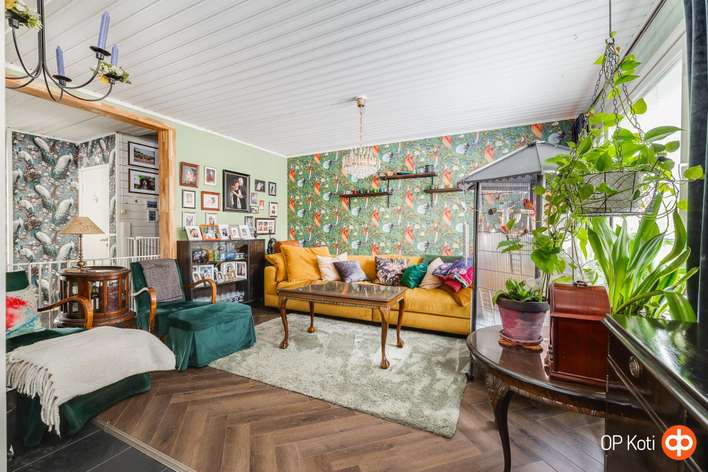 Omakotitalo, 3mh,oh,k,rt,th,kph,s,2wc+kellaritilat, 202 m², Välivainio, Oulu