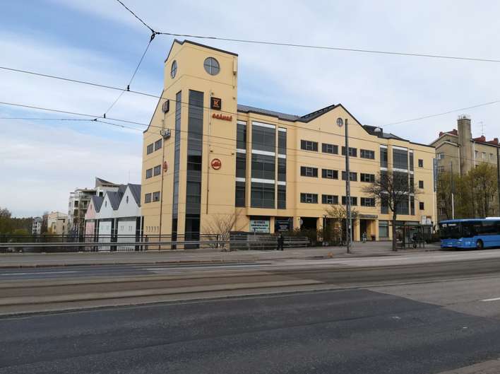 Liiketila, 215 m², Tilkka