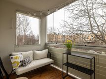 Parveke, lattialaudoitu laitettu 2019