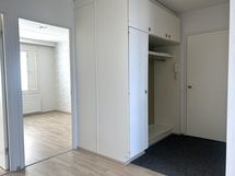 Eteinen