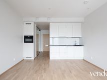 Kompaktista keittiöstä löytyy kaikki tarpeellinen