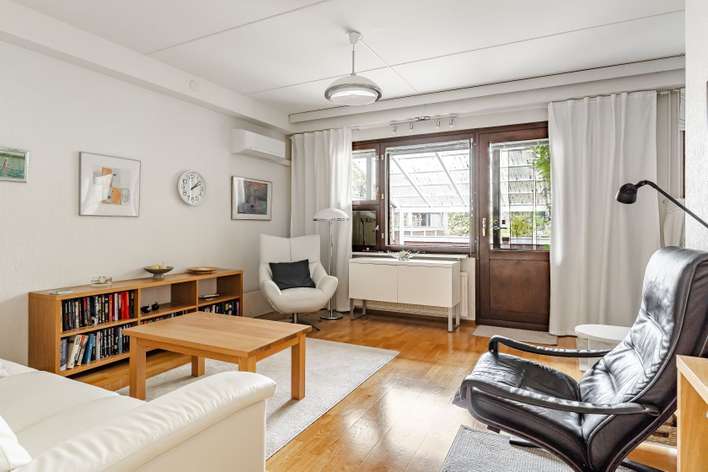 Rivitalo, 3h+k+vh+sauna, katettu terassi, aidattu piha, 82 m², Vantaanlaakso, Vantaa