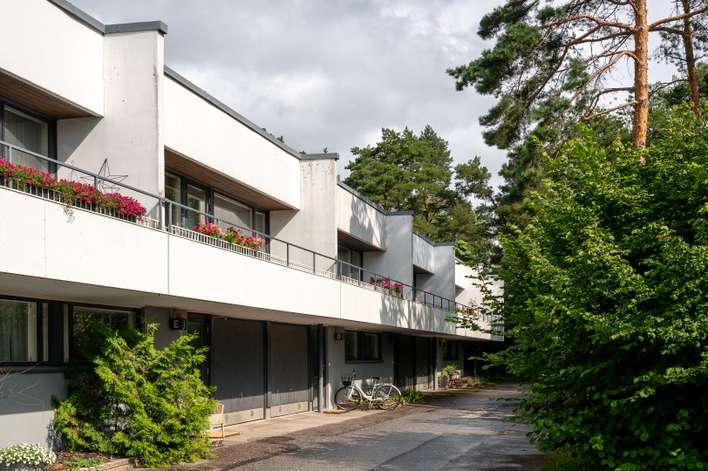 Rivitalo, 5h+k+s+autotalli+varastotila kellarissa, 184 m², Kurala, Turku