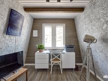 Neljäs huone (ei ovea) soveltuu niin työ-, harraste-, kuin makuuhuoneeksikin.