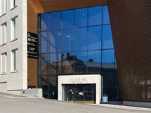 Esimerkiksi korkeakouluille matkaa on alle 2 km.