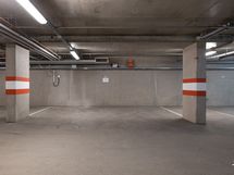 Autohallipaikka