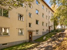 Julkisivu sisäänkäynti