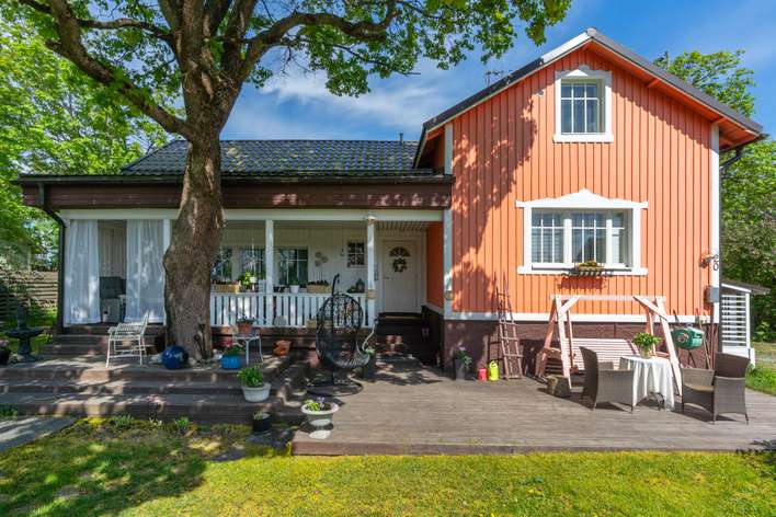 Omakotitalo, 3h, k, sauna/kph/wc, erillinen wc, vinttitila, terassi, 88 m², Pispala, Tampere