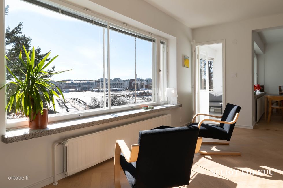 Äärimmäisen valoisa koti