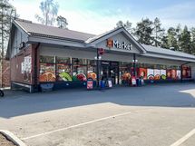 K-market Ojakkala on  800 m päässä. (Kuvassa K-Market Nummela, jonne puolestaan ajaa 6 min)