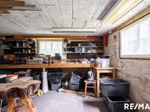 Kellari kerroksen työtilaa