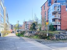 Sisäpiha on viihtyisä sekä rauhallinen