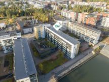 Näkymää ilmasta, vehreään vuoden aikaan (vuodenaikakuva)