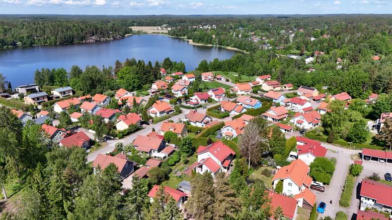 Omakotitalo, 5h, kt, s, kph, wc, vh, 150/179 m², Veikkola - Näkymä 4