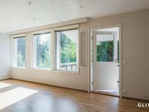 pienemmässä asunnossa myös parveke