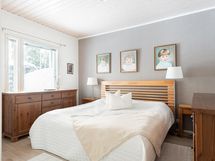 alakerran makuuhuone