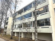 Julkisivu parvekepuoli