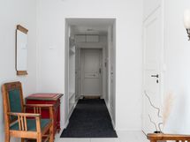 Eteinen