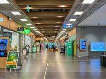 Kauppakeskus Niitty on n. 500m päässä.