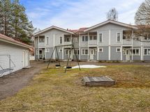 Yhtiön leikkipaikka.