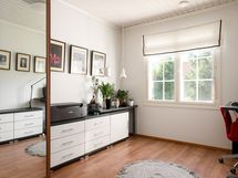 Alakerran makuuhuone