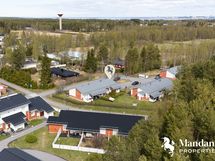Ilmakuvaa merelle päin.