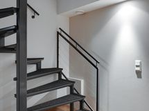 Portaat kellarikerrokseen