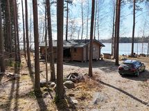 pihaa (kaivo vas. reunassa)