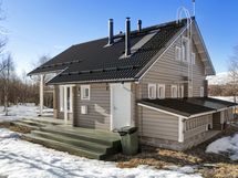 Terassin kautta kulku varastoon/tekniseen tilaan