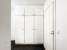 ja samoin eteisessä.