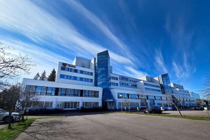 Liiketila, 1 053 m², Sinimäki, Espoo